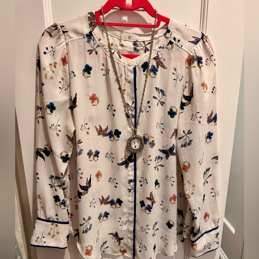 Flower long sleeve blouse